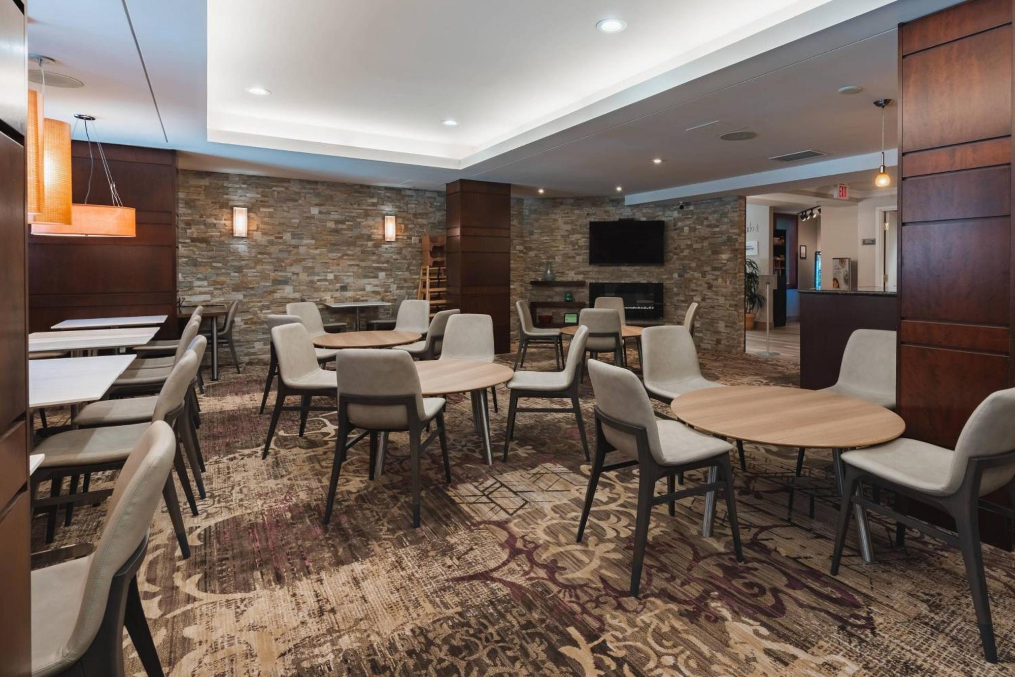 Residence Inn By Marriott Halifax Downtown Екстериор снимка